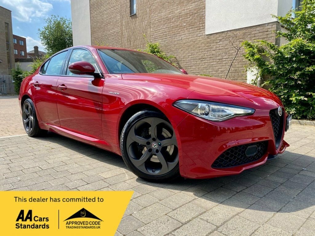 Alfa Romeo Giulia 2L Tb Veloce Red