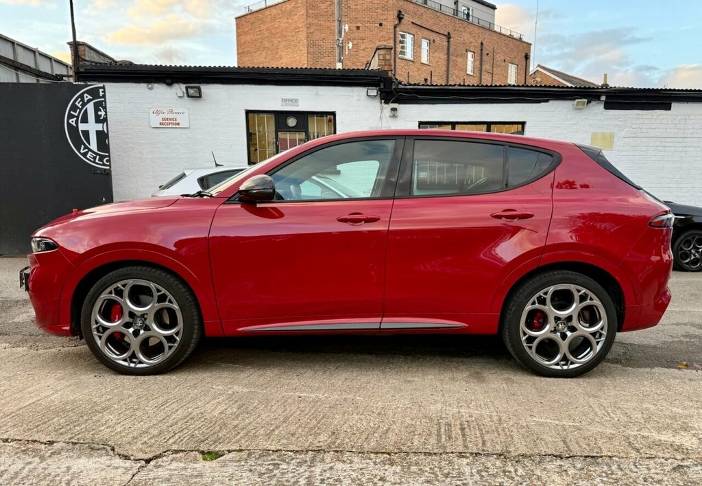 Alfa Romeo Tonale Suv EJ74LWP Red #4
