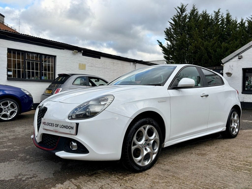 Alfa Romeo Giulietta 1.4L Sport White #4