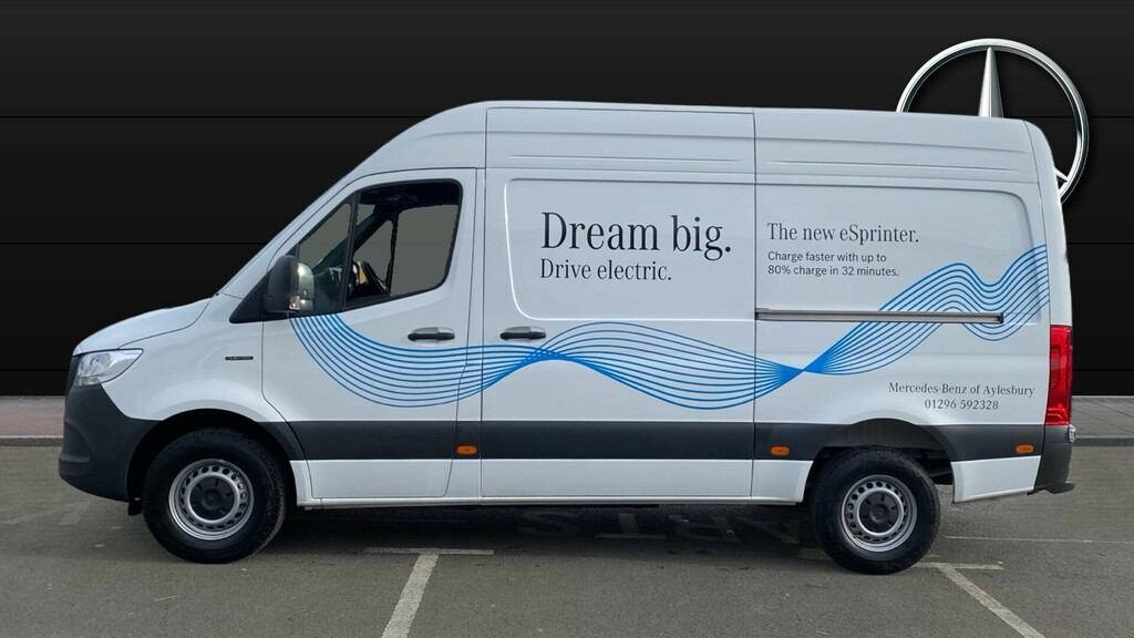 Mercedes-Benz eSprinter Pro White #4