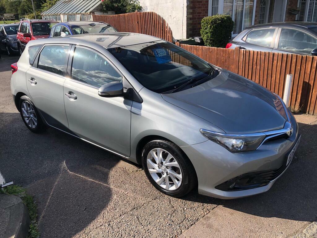 Toyota Auris 1.6 D-4d Icon Euro 6 S S Grey #2