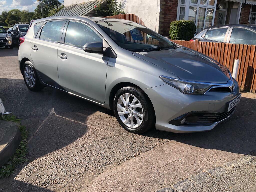 Toyota Auris 1.6 D-4d Icon Euro 6 S S Grey #3