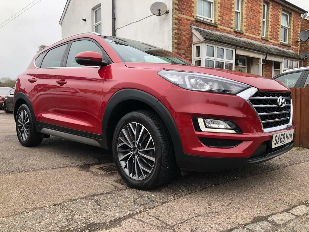 Hyundai Tucson 1.6 Gdi Premium Euro 6 S S Red