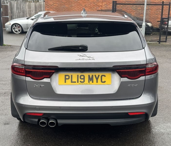 Jaguar XF 2.0D Chequered Flag Sportbrake Grey #4