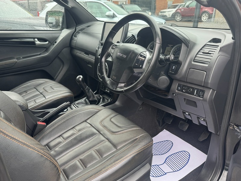 Isuzu Rodeo Blade Dcb No Vat White #26