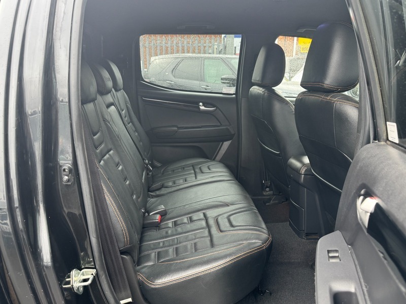Isuzu Rodeo Blade Dcb No Vat White #50