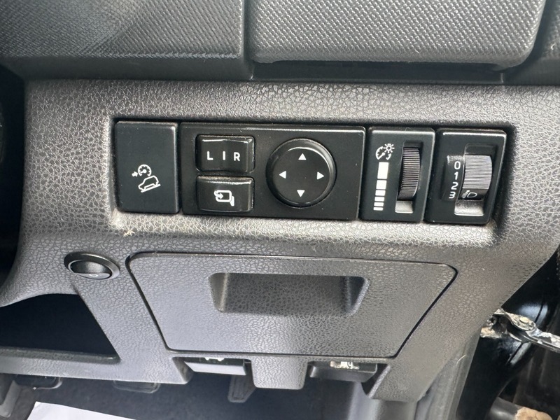 Isuzu Rodeo Blade Dcb No Vat White #42