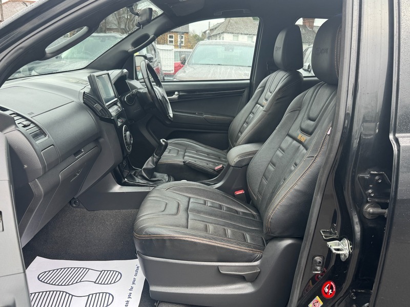 Isuzu Rodeo Blade Dcb No Vat White #24