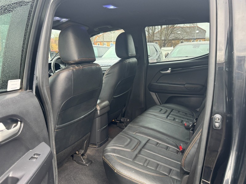 Isuzu Rodeo Blade Dcb No Vat White #49