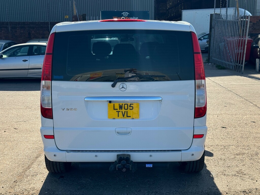 Mercedes-Benz Viano 3.5 Ambiente Mpv Rwd L1 H1 2 White #6