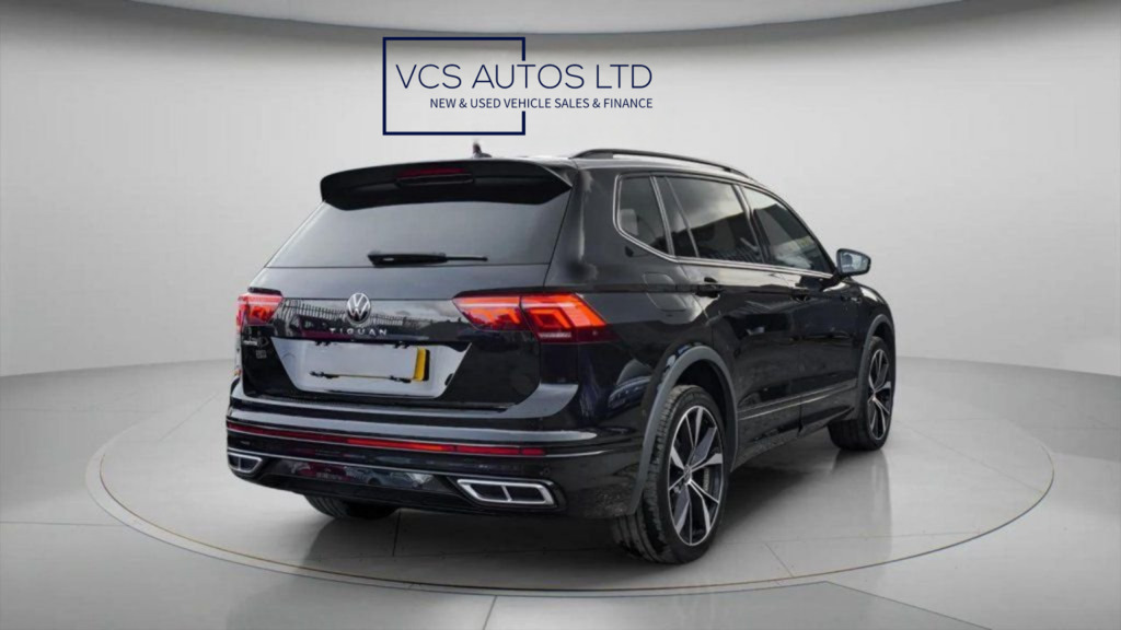 Volkswagen Tiguan Allspace 1.5 Tsi R-line 2022 LA22BXN Black #2