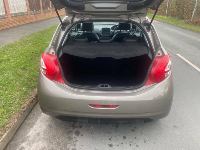 Peugeot 208 1.4 Hdi Allure - 2012 12 Grey #5