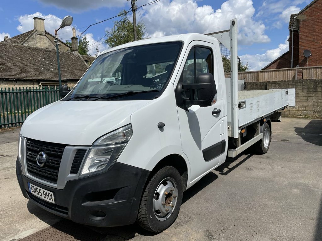 Nissan NV400 2.3 Dci Se Shr Dropside 135 Bhp White #2