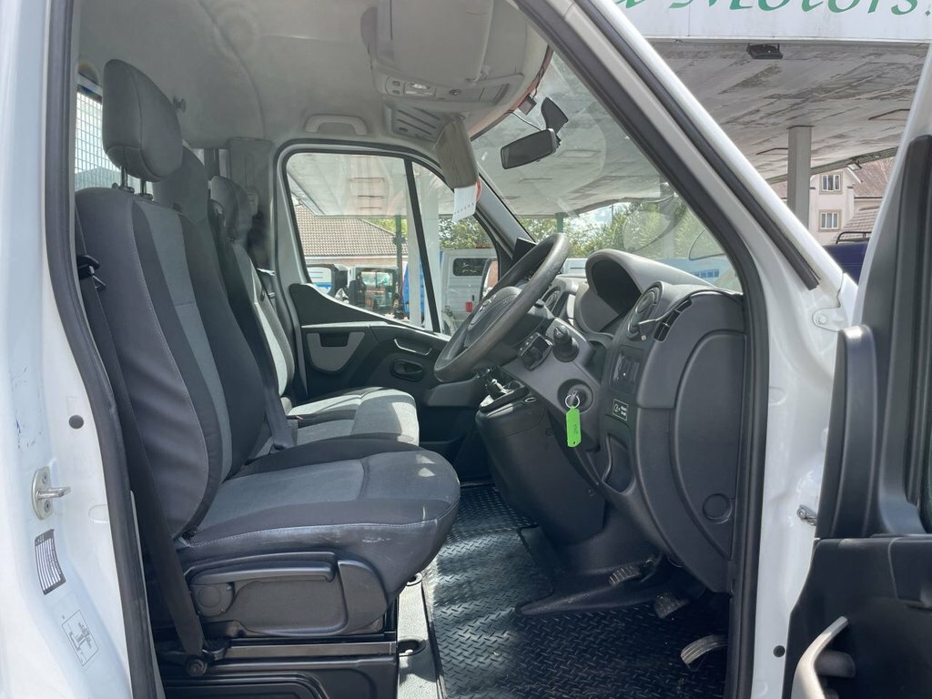 Nissan NV400 2.3 Dci Se Shr Dropside 135 Bhp White #6