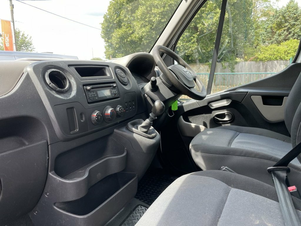 Nissan NV400 2.3 Dci Se Shr Dropside 135 Bhp White #5