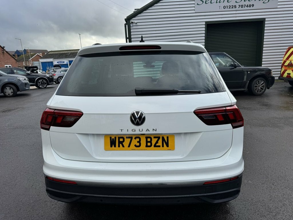 Volkswagen Tiguan 1.5L Life WR73BZN White #6