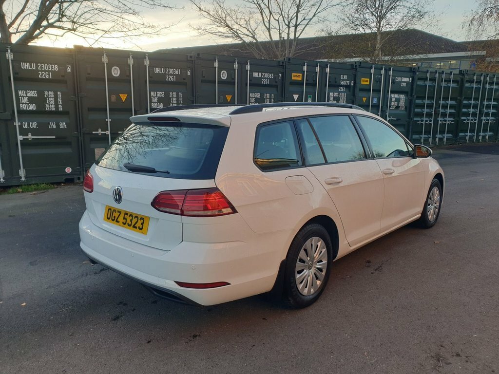 Volkswagen Golf Estate OGZ5323 White #6
