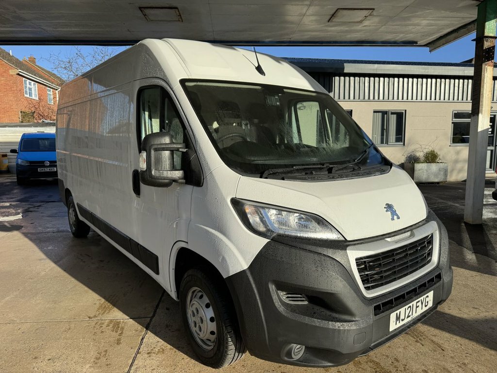 Peugeot Boxer 2.2L Professional MJ21FYG White