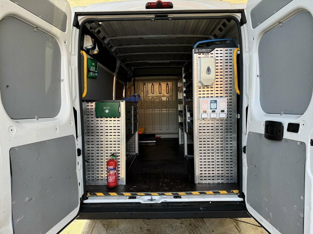Peugeot Boxer 2.2L Professional MJ21FYG White #6