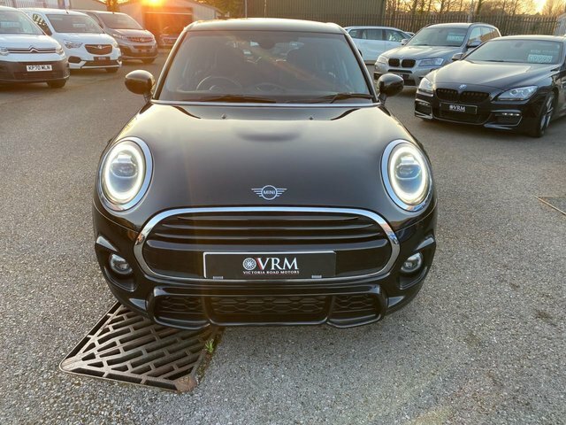 Mini Hatch Cooper Sport Hatchback BF69VSZ Black #2