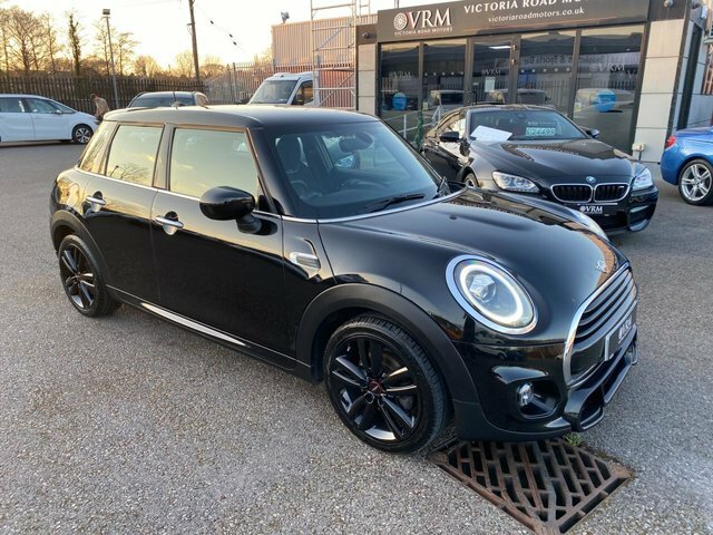 Mini Hatch Cooper Sport Hatchback Black