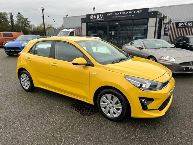 Kia RIO 1 Hatchback SM21FBO Yellow #2