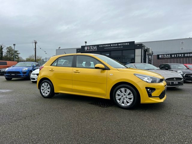 Kia RIO 1 Hatchback Yellow