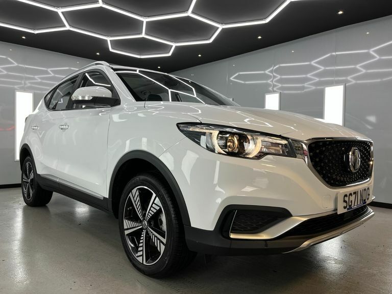 MG ZS Exclusive White #2