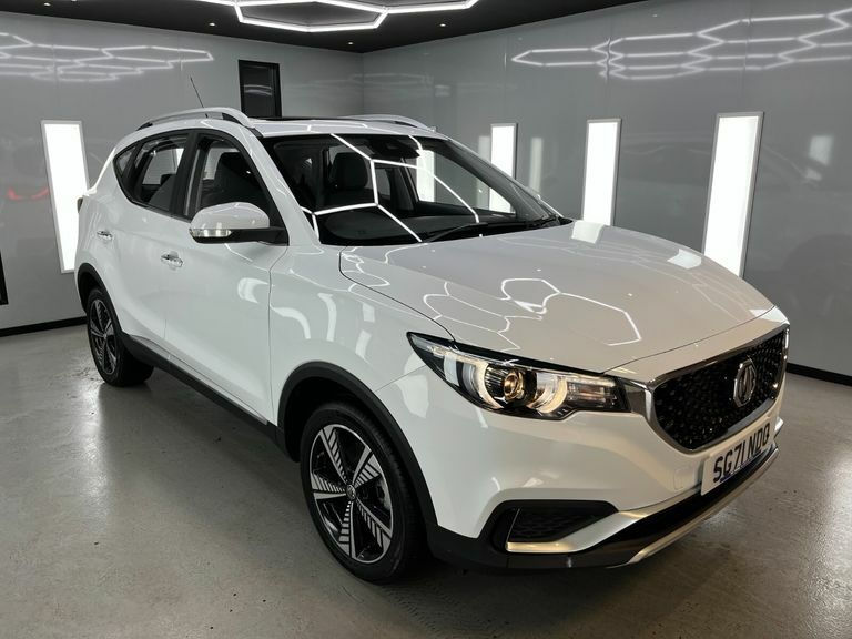 MG ZS Exclusive White