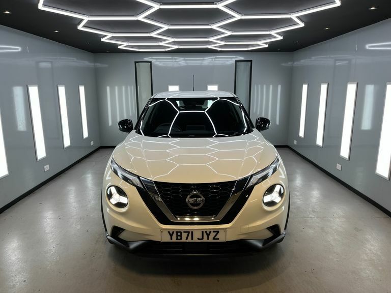 Nissan Juke Dig-t Acenta YB71JYZ White #4
