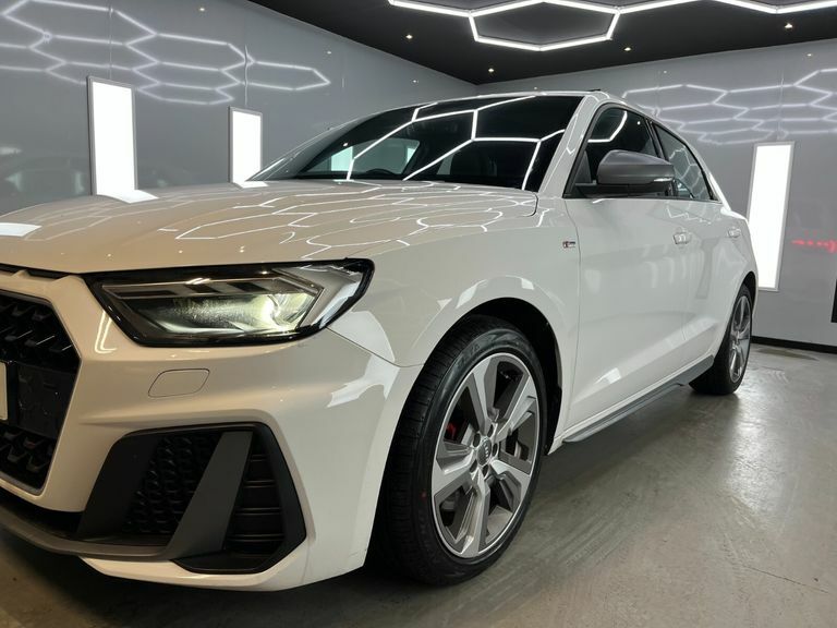 Audi A1 Sportback Tfsi S Line Competition White #5