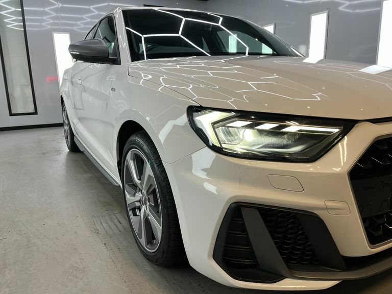 Audi A1 Sportback Tfsi S Line Competition White #3