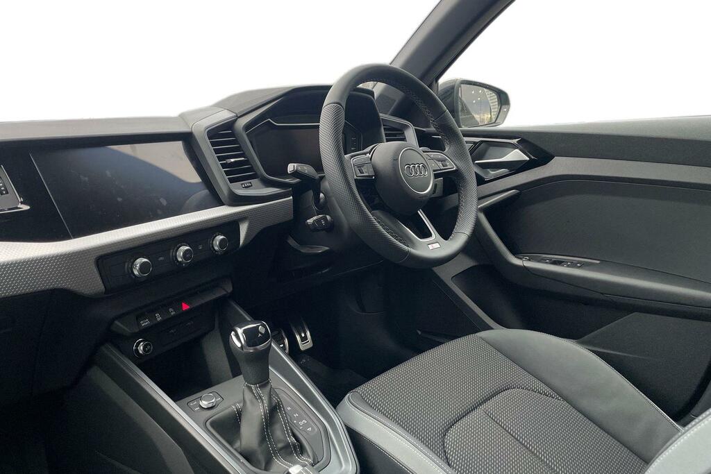 Audi A1 Audi A1 Sportback 35 Tfsi S Line S Tronic AK75EOF Black #2