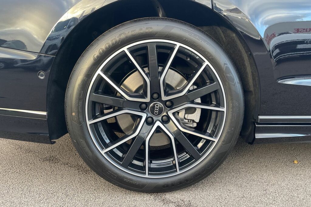 Audi A8 Audi A8 Black Edition 60 Tfsi E Quattro 462 Ps Tip KP75WUE Black #5