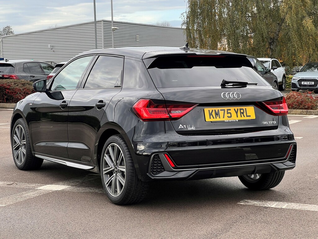Audi A1 Audi A1 Sportback 35 Tfsi S Line S Tronic KM75YRL Black #3
