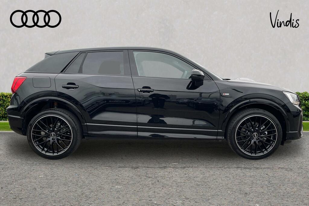 Audi Q2 Audi Q2 Black Edition 35 Tfsi 150 Ps S Tronic KW75MYB Black #4