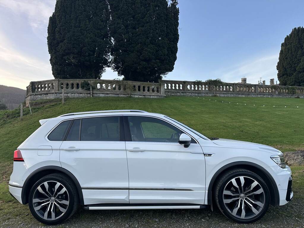 Volkswagen Tiguan 1.5 Tsi Evo 150 R-line Dsg White #2