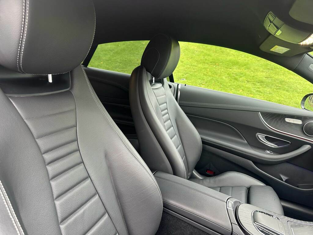 Mercedes-Benz E Class E300 Amg Line Premium 9G-tronic Black #5