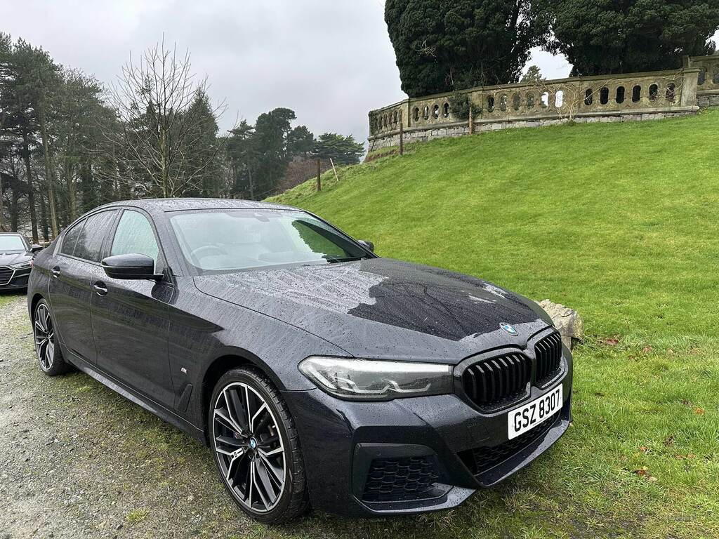 BMW 5 Series 530D Xdrive Mht M Sport Black #2