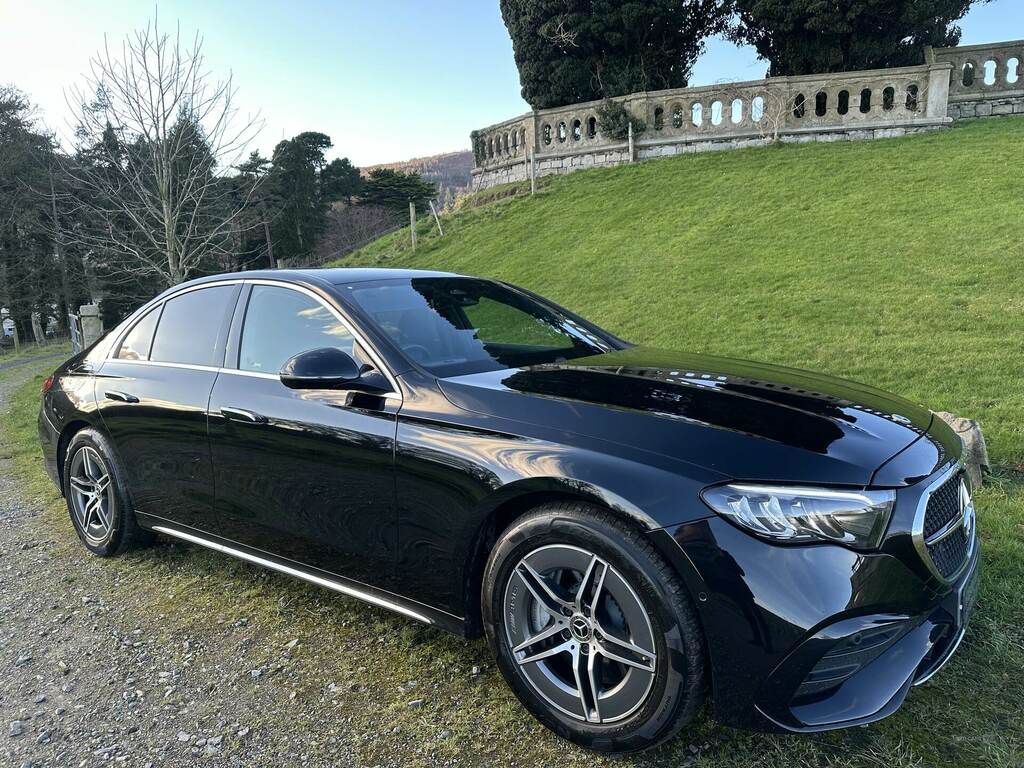 Mercedes-Benz E Class E220d Amg Line 9G-tronic Black
