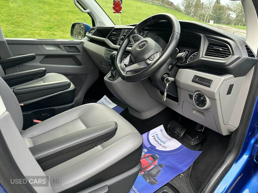 Volkswagen Transporter 2.0 Tdi 150 Highline Kombi Van Dsg ESZ2764 Blue #5