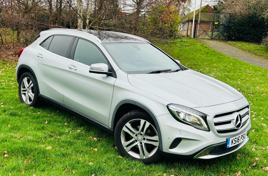 Mercedes-Benz GLA Class 2.1 Gla200d Sport Premium Plus 7G-dct Euro 6 S Silver