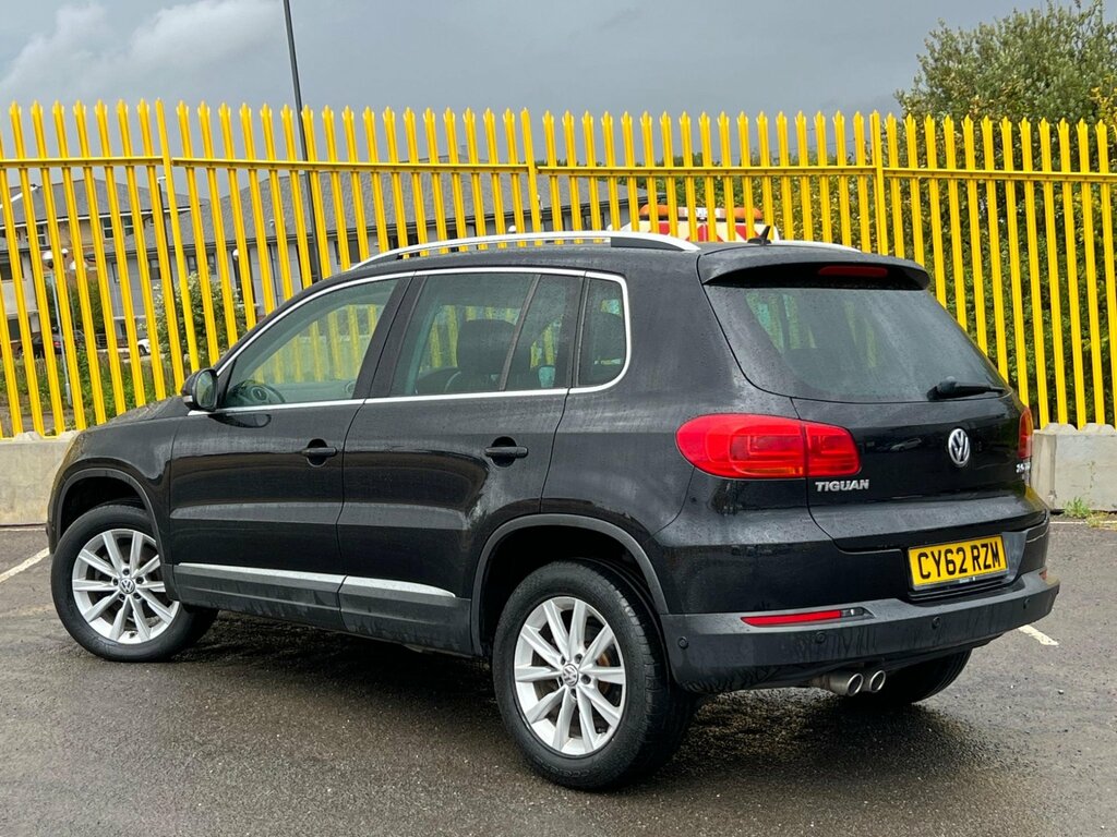 Volkswagen Tiguan 2.0 Tdi Bluemotion Tech Se 4Wd Euro 5 Ss CY62RZM Black #2