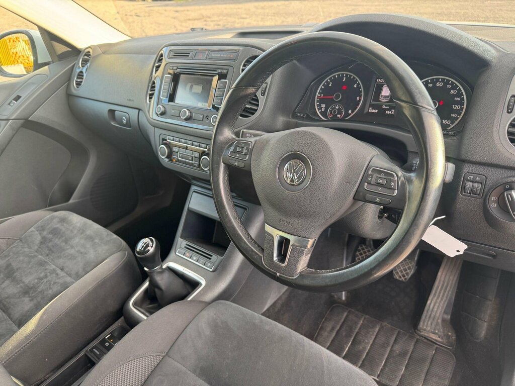 Volkswagen Tiguan 2.0 Tdi Bluemotion Tech Match 4Wd Euro 5 Ss YK15MFP White #6