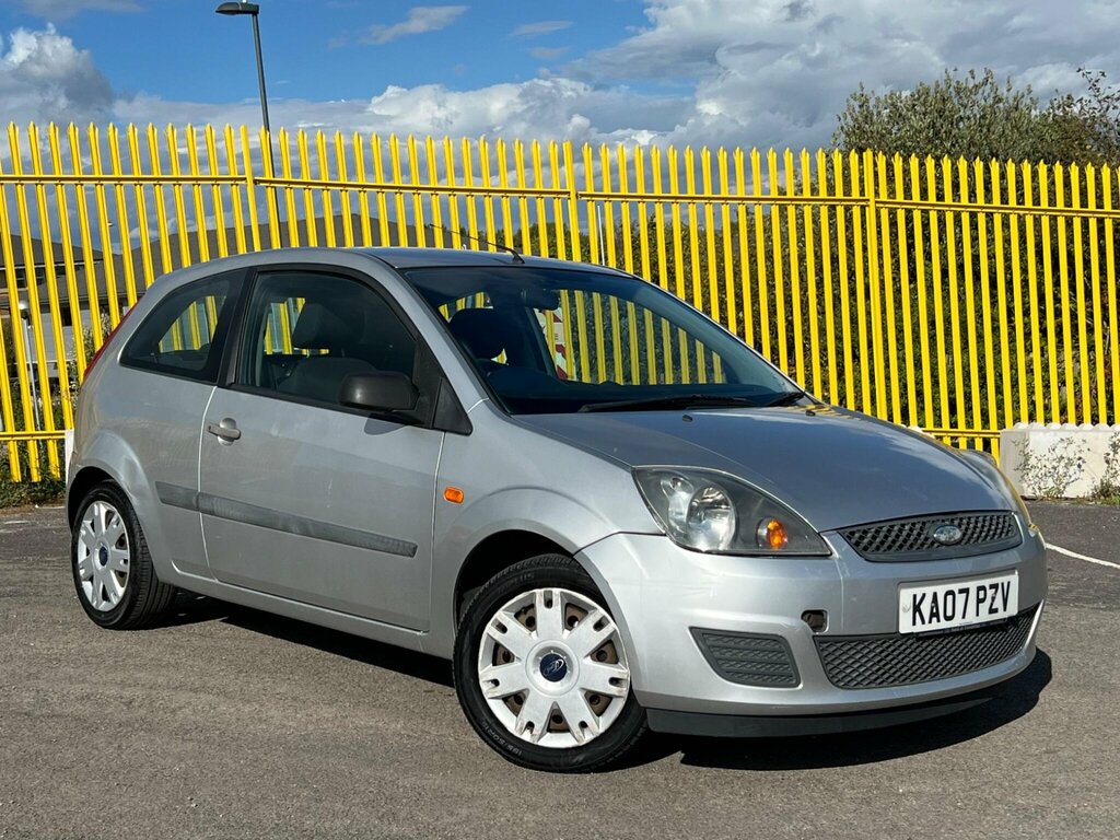 Ford Fiesta 1.25 Style Climate KA07PZV Silver