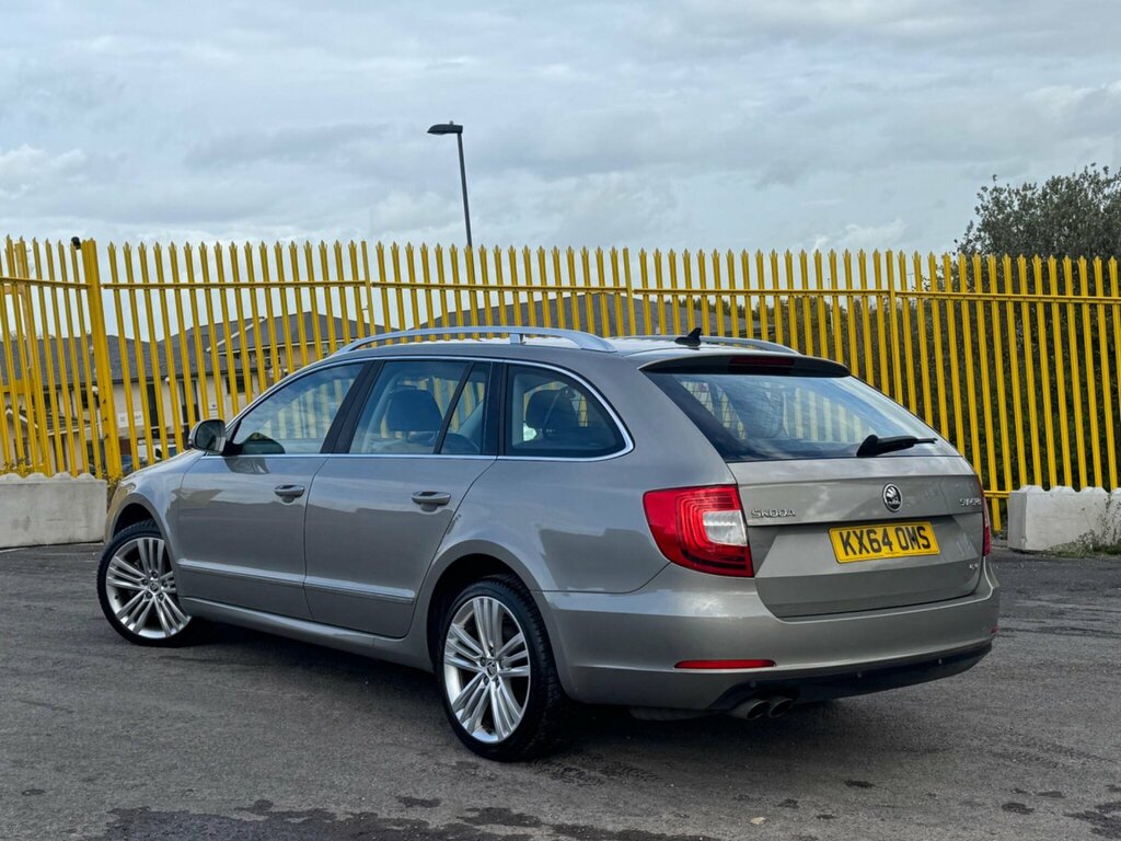 Skoda Superb 2.0 Tdi Elegance 4Wd Euro 5 Ss Beige #2
