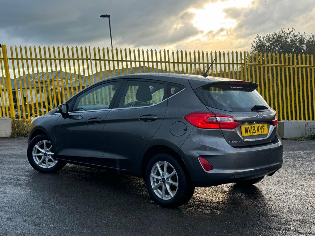 Ford Fiesta 1.0T Ecoboost Zetec Euro 6 Ss MV19WYF Grey #2