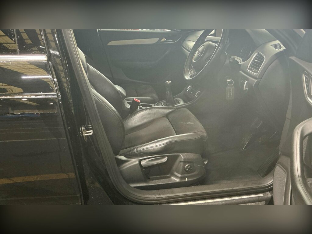 Audi Q3 2.0 Tdi S Line Plus Quattro Euro 5 Ss KP64WFB Black #4