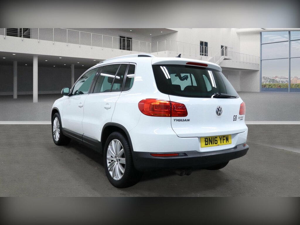 Volkswagen Tiguan 2.0 Tdi Bluemotion Tech Match Edition 2Wd Euro 6 BN16YFM White #2