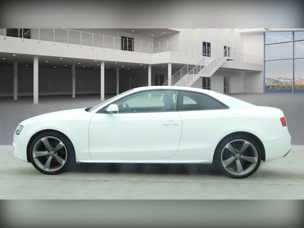 Audi A5 2.0 Tdi Black Edition Euro 5 Ss White #3